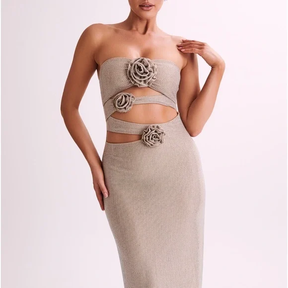 Meshki-  Stassie embellished Nude Strapless Flower Rose Diamante Maxi Dress - Picture 15 of 17